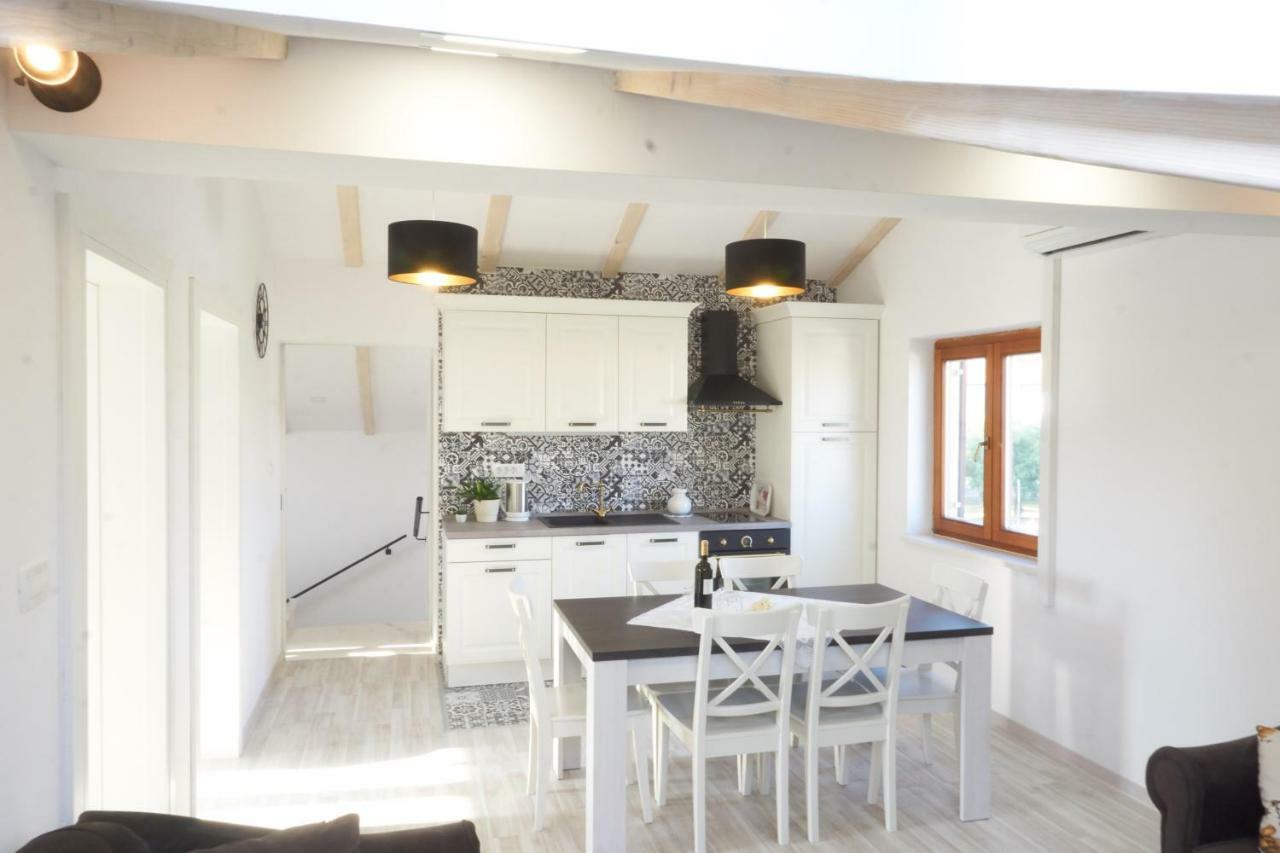 Apartman Balancana Kaštela Exteriör bild